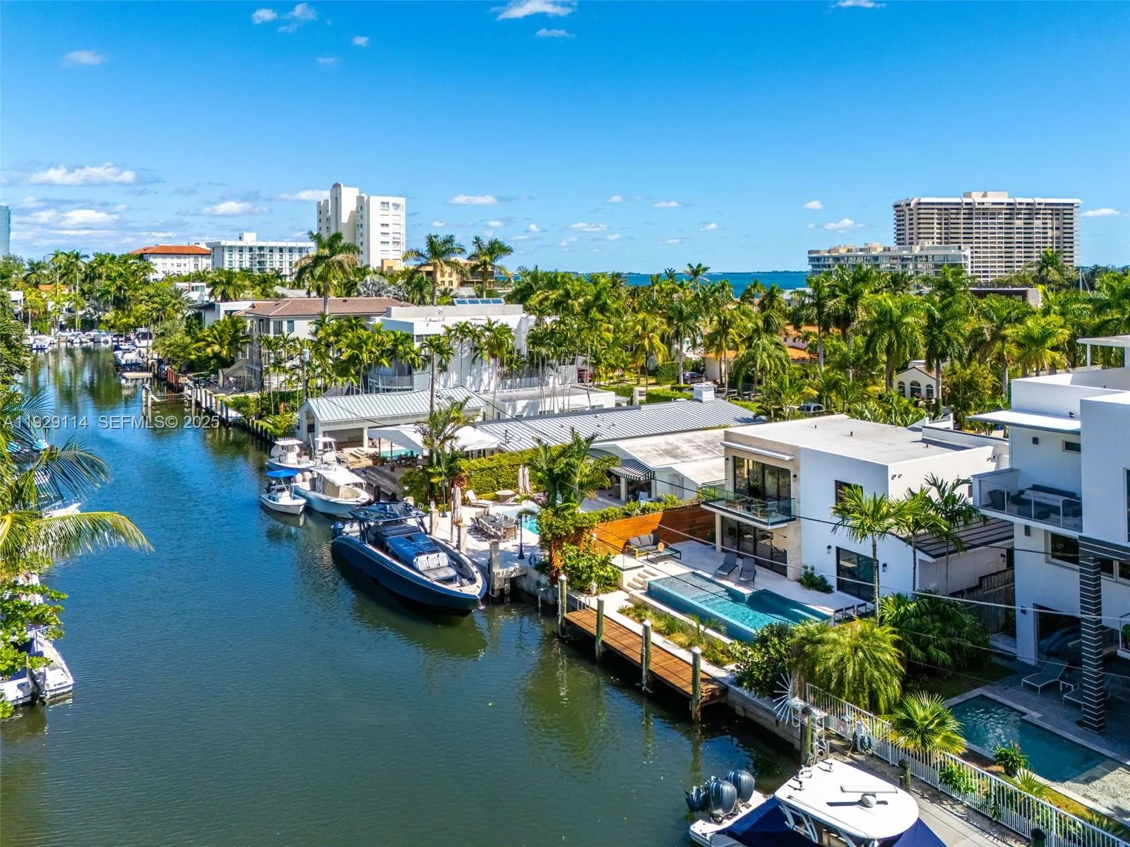 Miami, Florida 33133, United States, 4 Bedrooms Bedrooms, ,4 BathroomsBathrooms,Residential,Active,253931