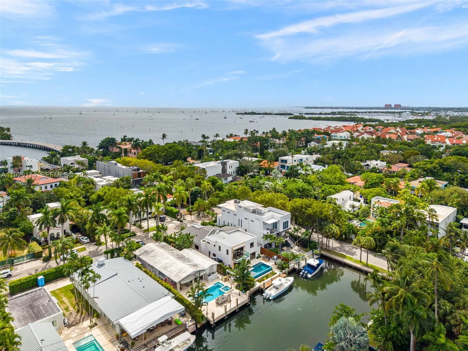 Miami, Florida 33133, United States, 4 Bedrooms Bedrooms, ,4 BathroomsBathrooms,Residential,Active,253931