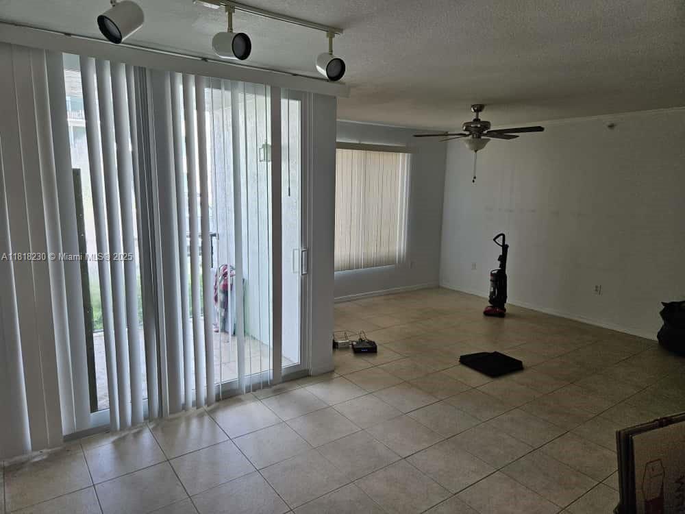 VILLA DEL SOL CONDO - Residential Lease
