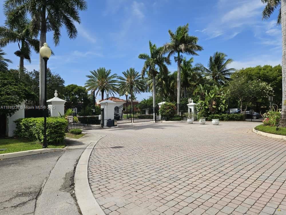 VILLA DEL SOL CONDO - Residential Lease