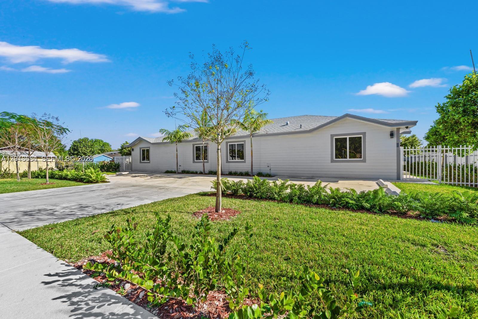TOWN OF FLORIDA CITY - Residential Lease