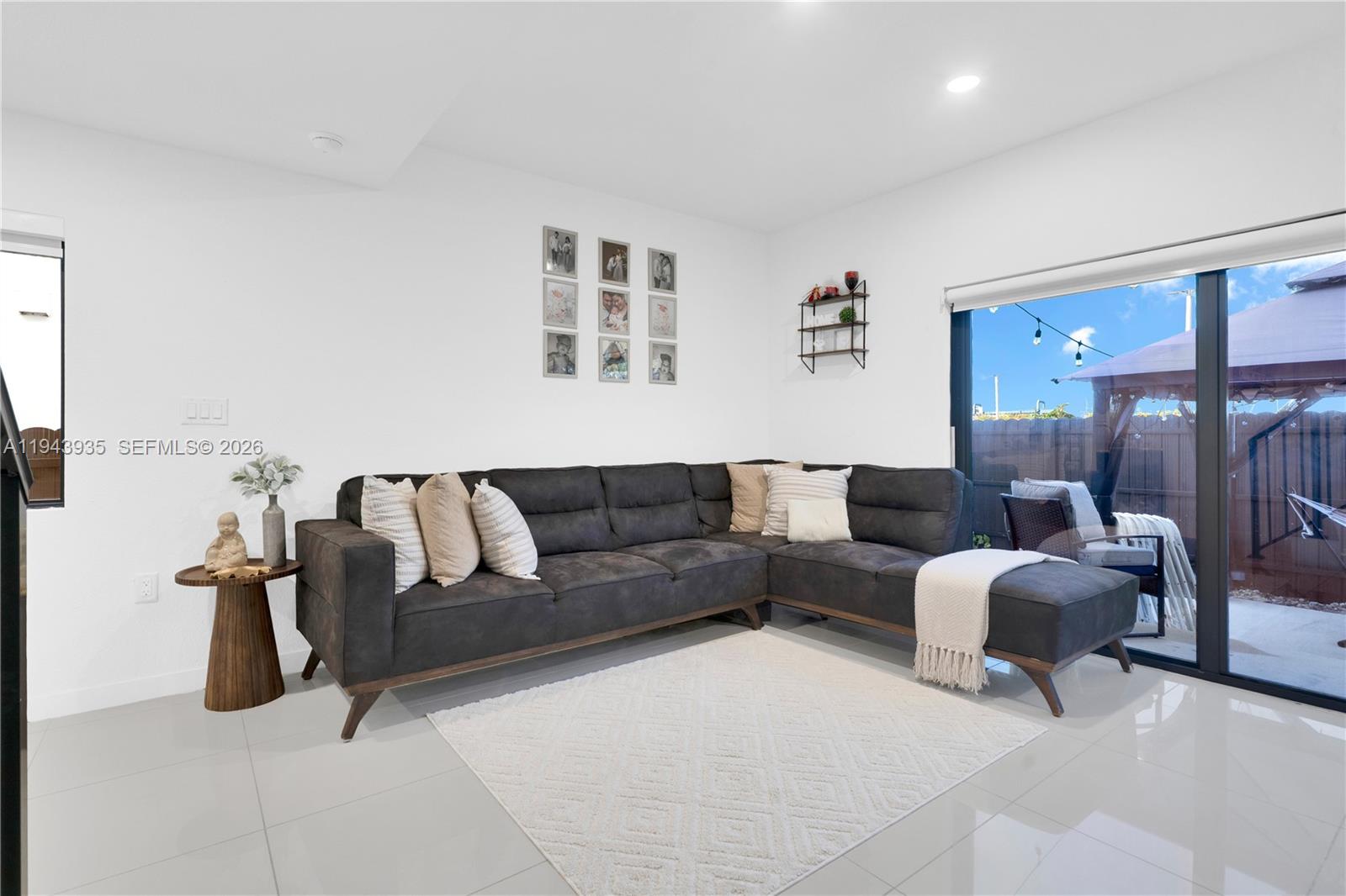 On Alba Onx Homes - Residential