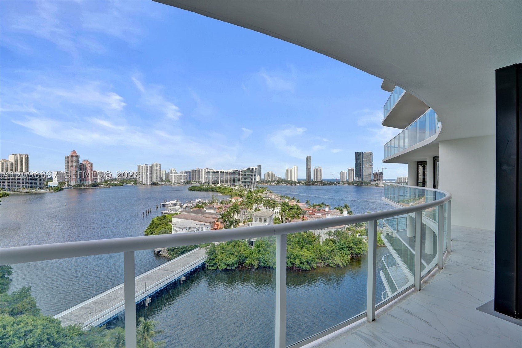 4000 Island Blvd 1205