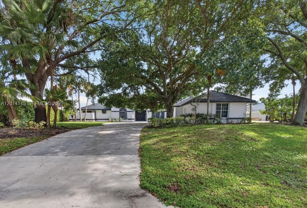 Photo of 19558 Red Gum Trl, Jupiter, FL 33458 (MLS # A12014145)