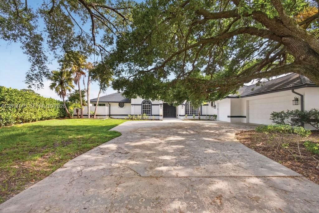 Photo of 19558 Red Gum Trl, Jupiter, FL 33458 (MLS # A12014145)