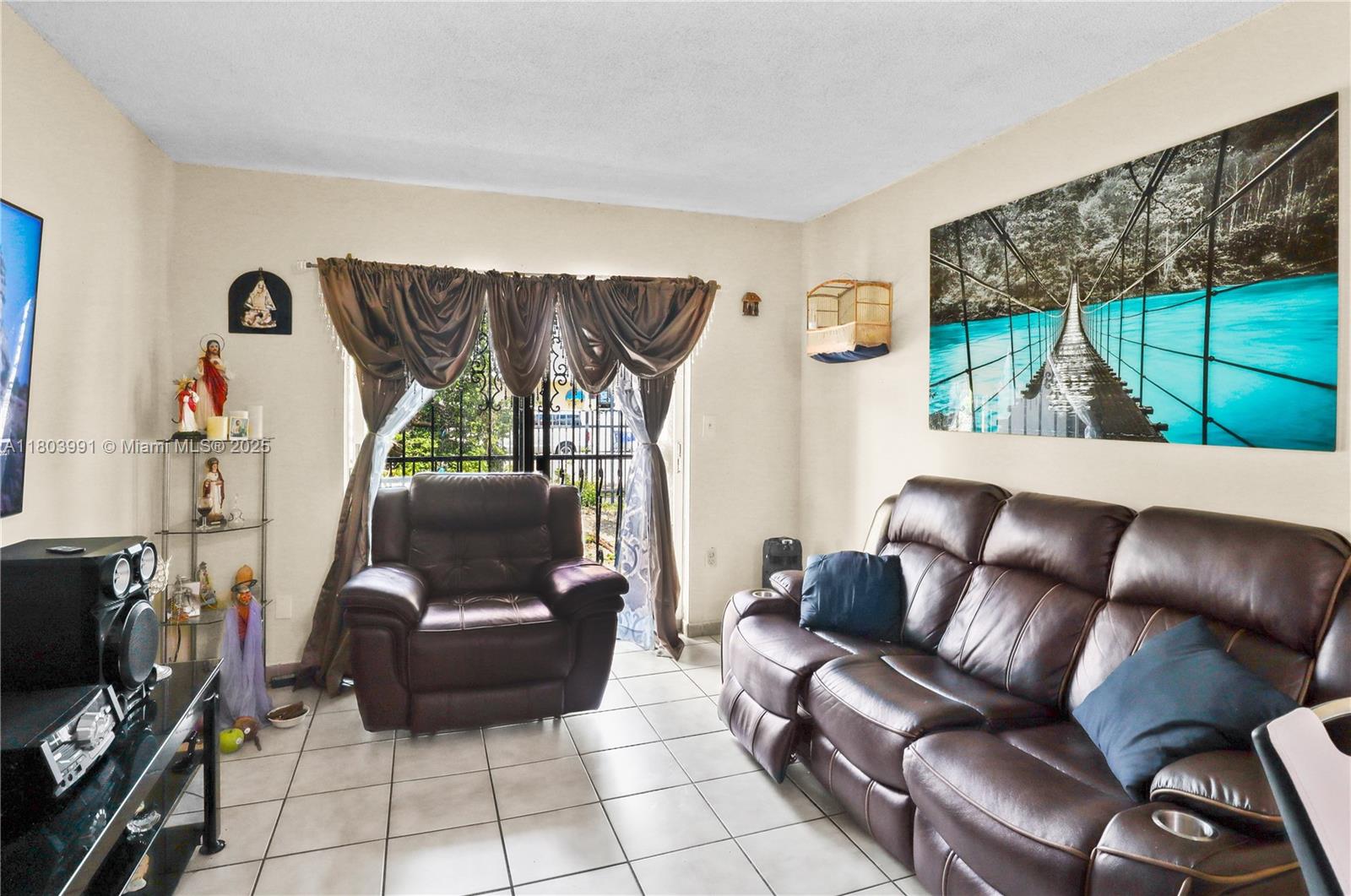 ALCALA PLAZA CONDO - Residential