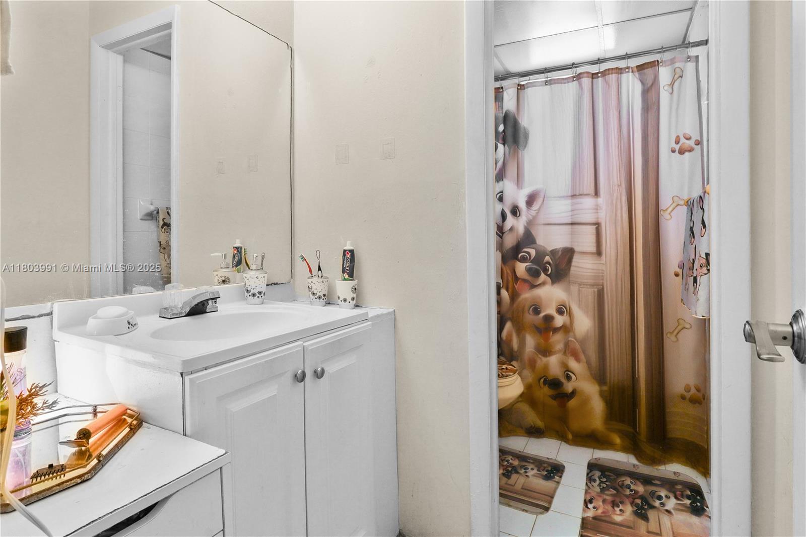 ALCALA PLAZA CONDO - Residential