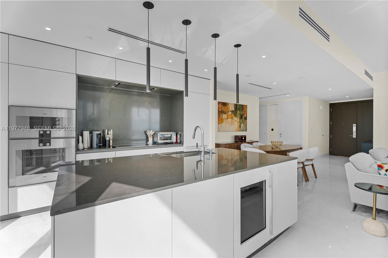 300 Biscayne Boulevard Way 4007W