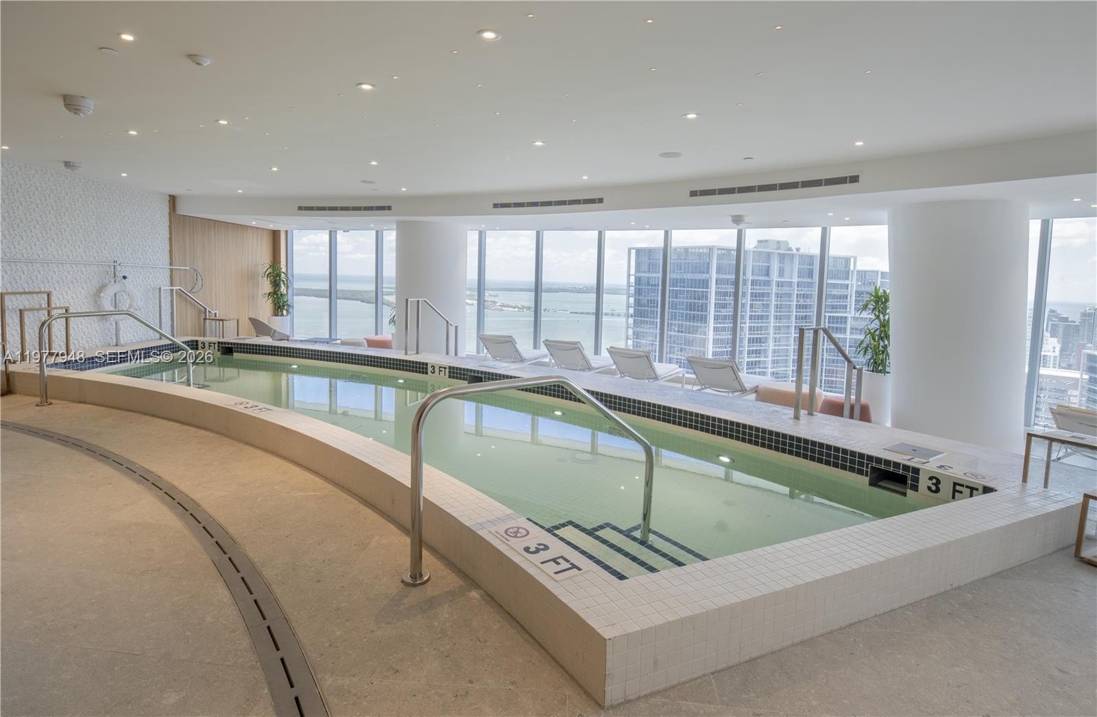 ASTON MARTIN RESIDENCES - Residential