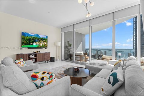 300 Biscayne Boulevard Way 4007W Miami FL 33131