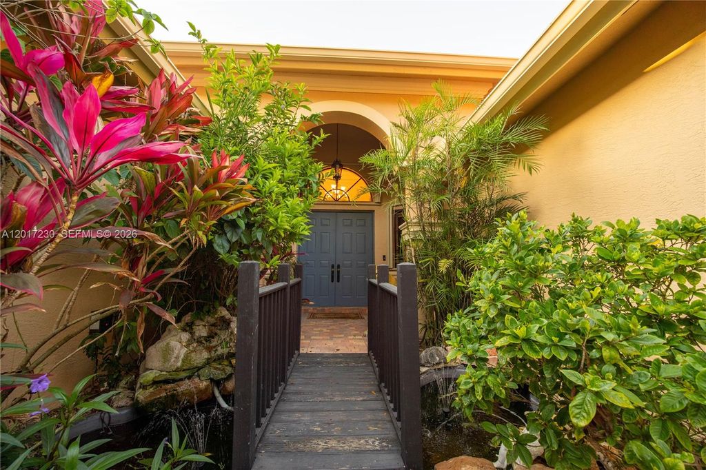 Photo of 7543 Via Grande, Boynton Beach, FL 33437 (MLS # A12017230)