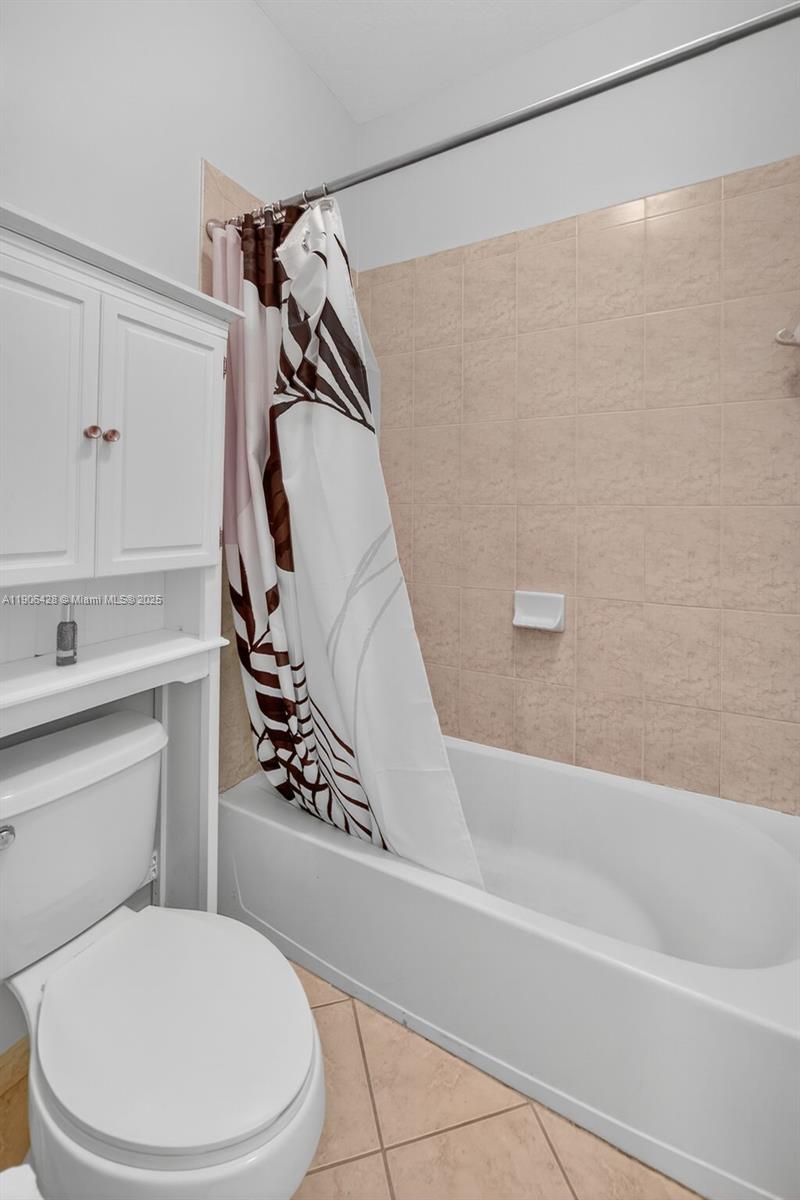 ATLANTIS AT OASIS - Residential Lease