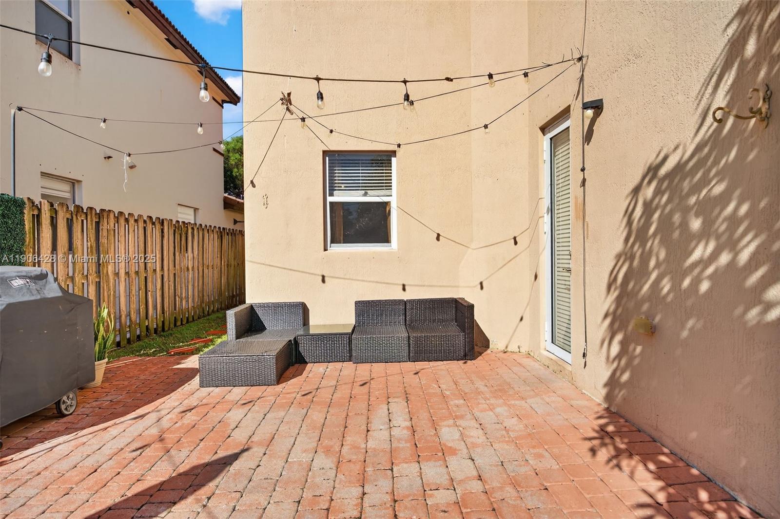 ATLANTIS AT OASIS - Residential Lease