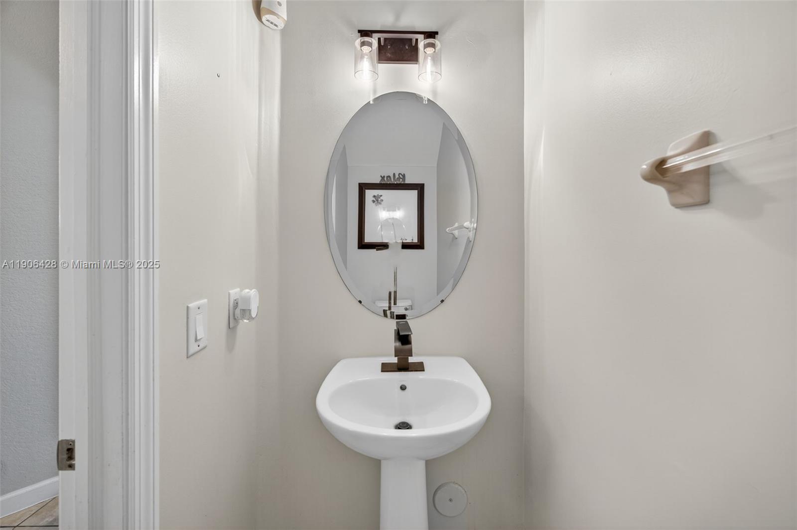 ATLANTIS AT OASIS - Residential Lease