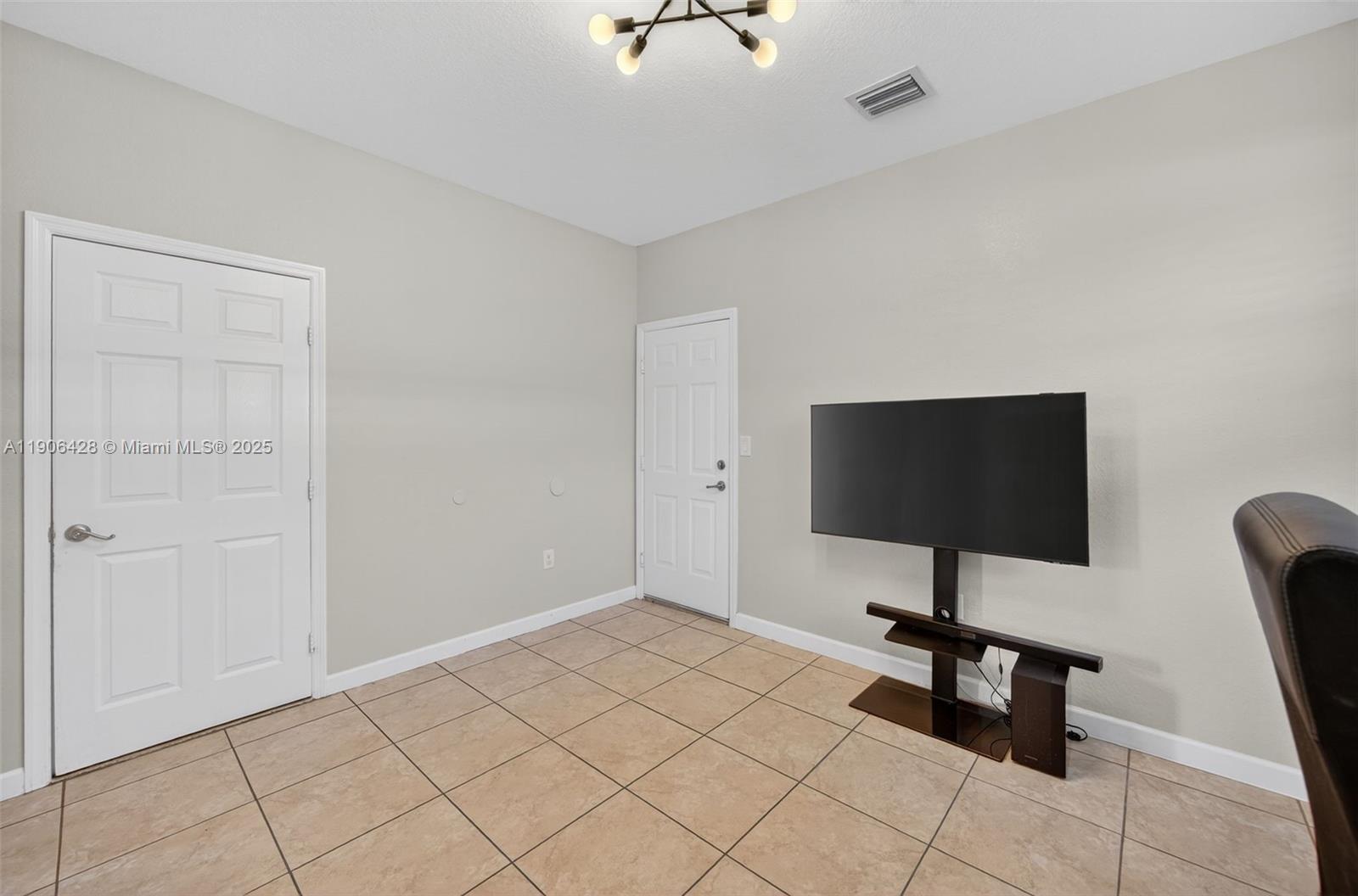 ATLANTIS AT OASIS - Residential Lease