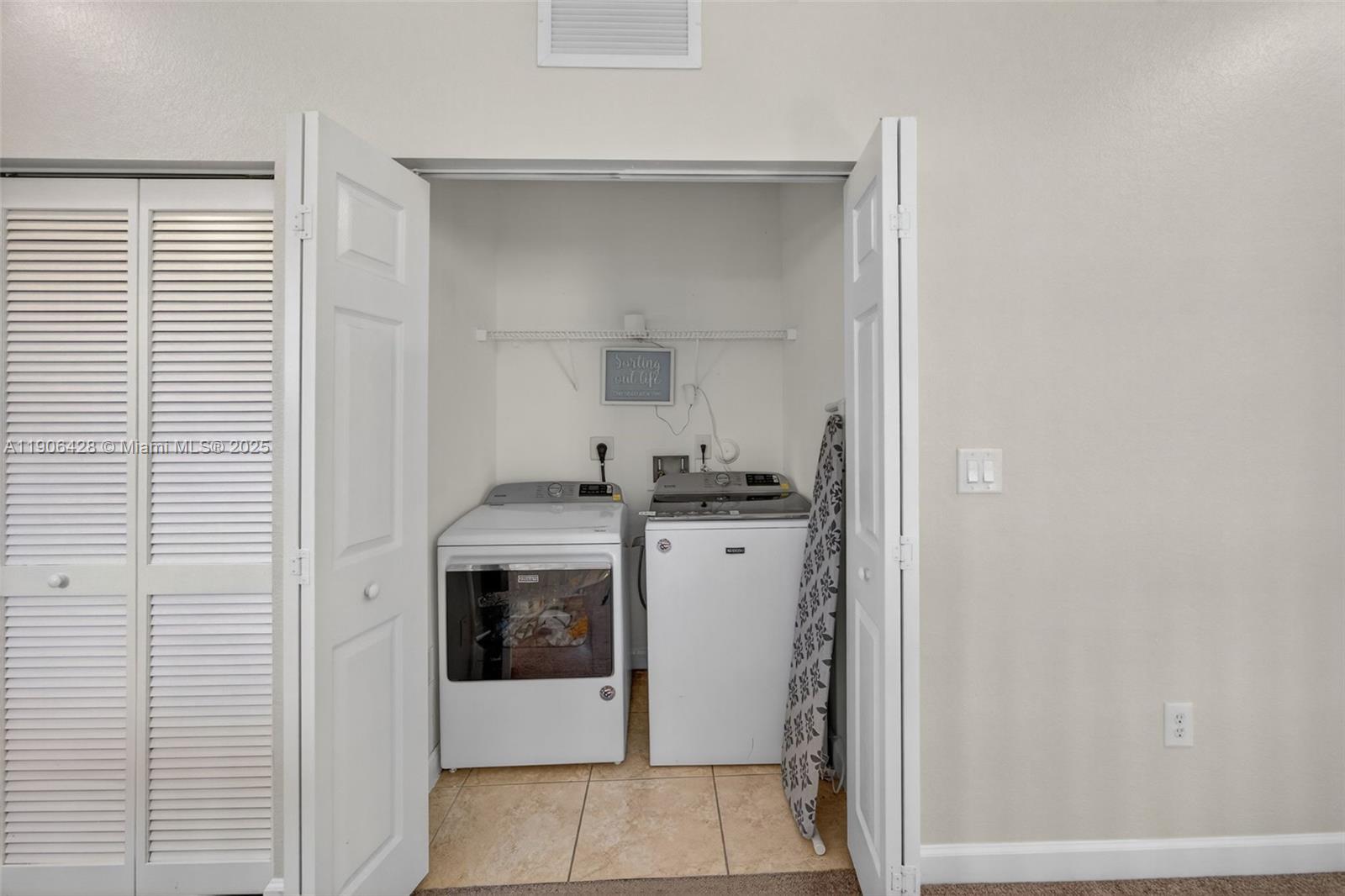 ATLANTIS AT OASIS - Residential Lease