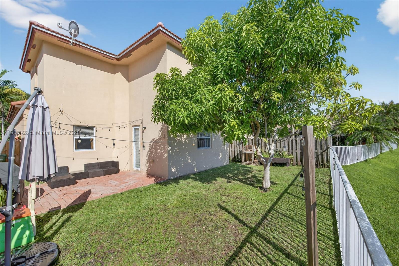 ATLANTIS AT OASIS - Residential Lease