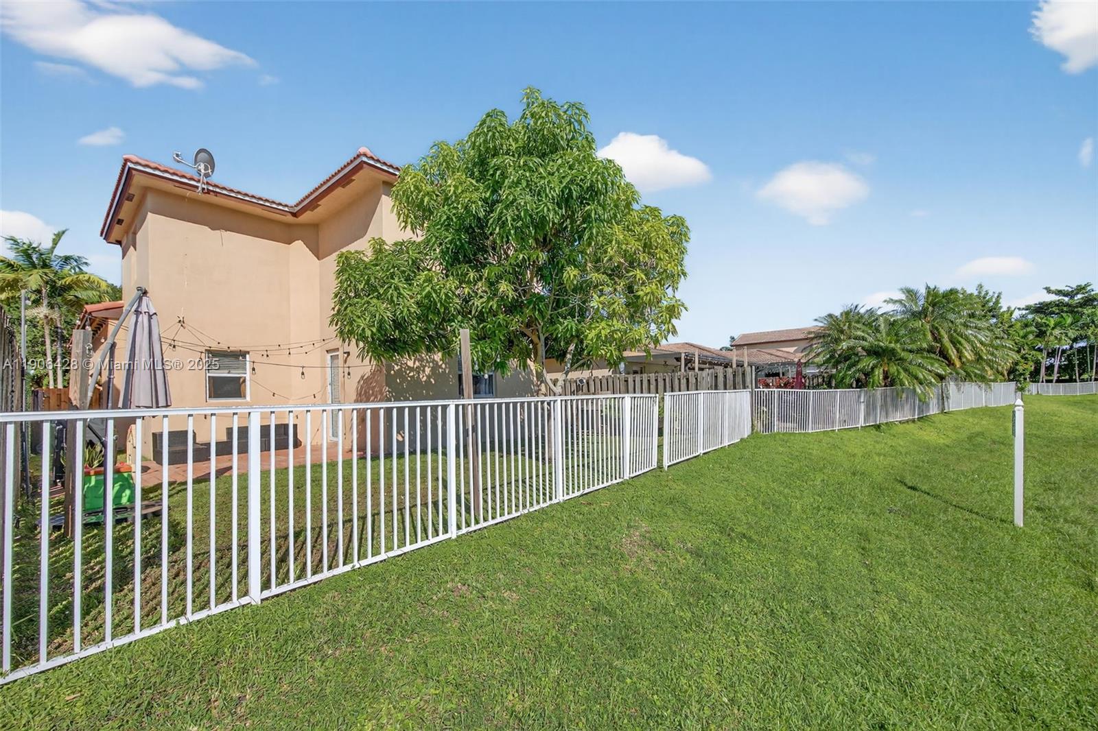 ATLANTIS AT OASIS - Residential Lease