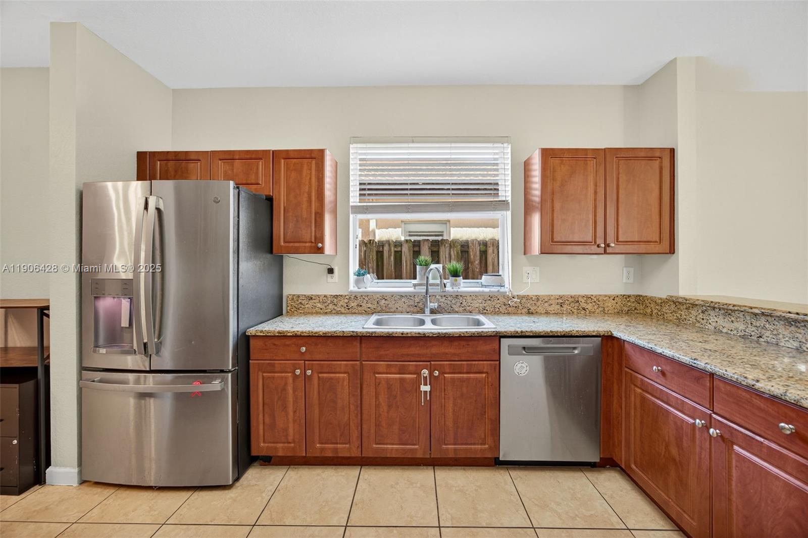 ATLANTIS AT OASIS - Residential Lease