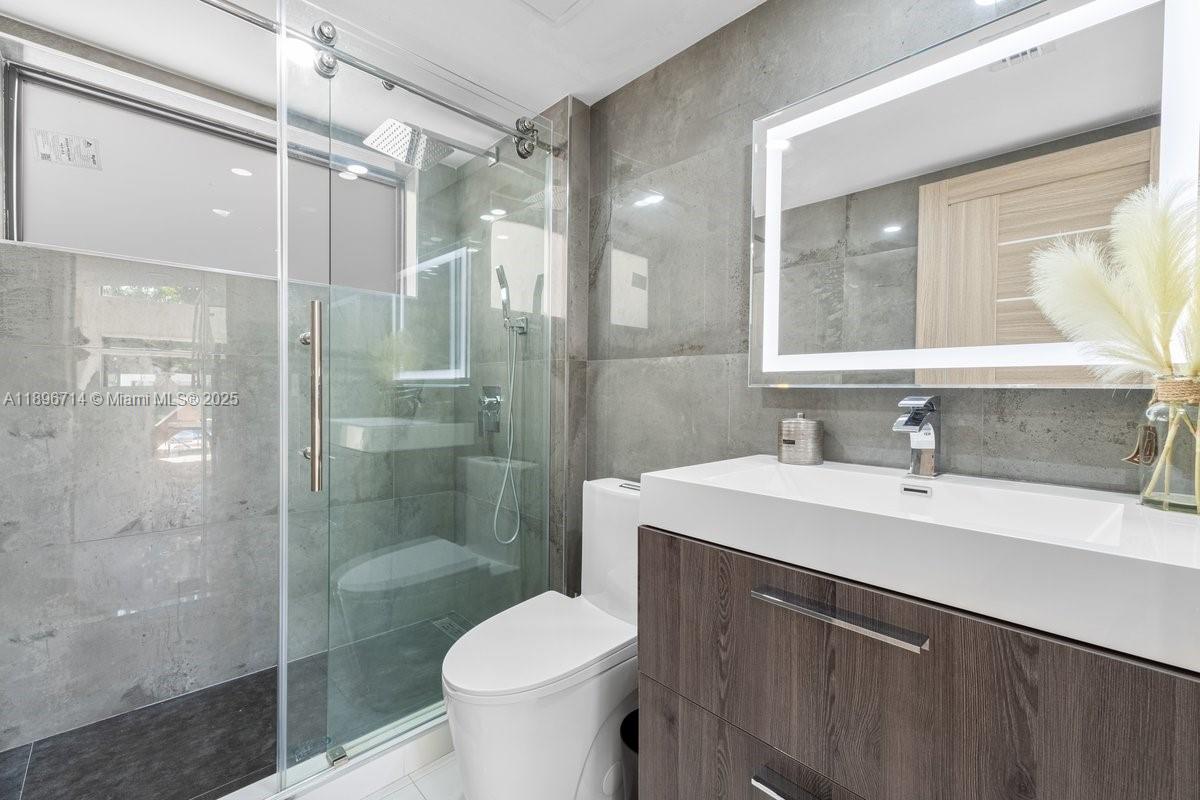 SUNNYVIEW SUB - Residential Lease