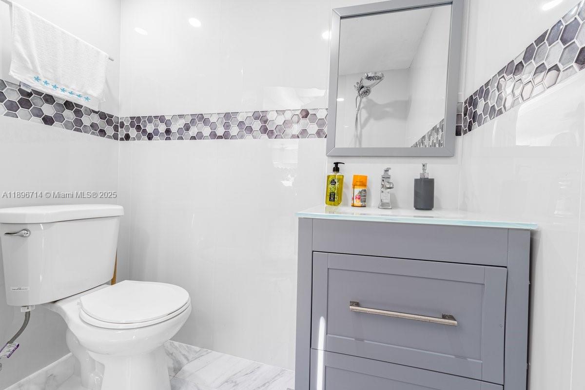 SUNNYVIEW SUB - Residential Lease