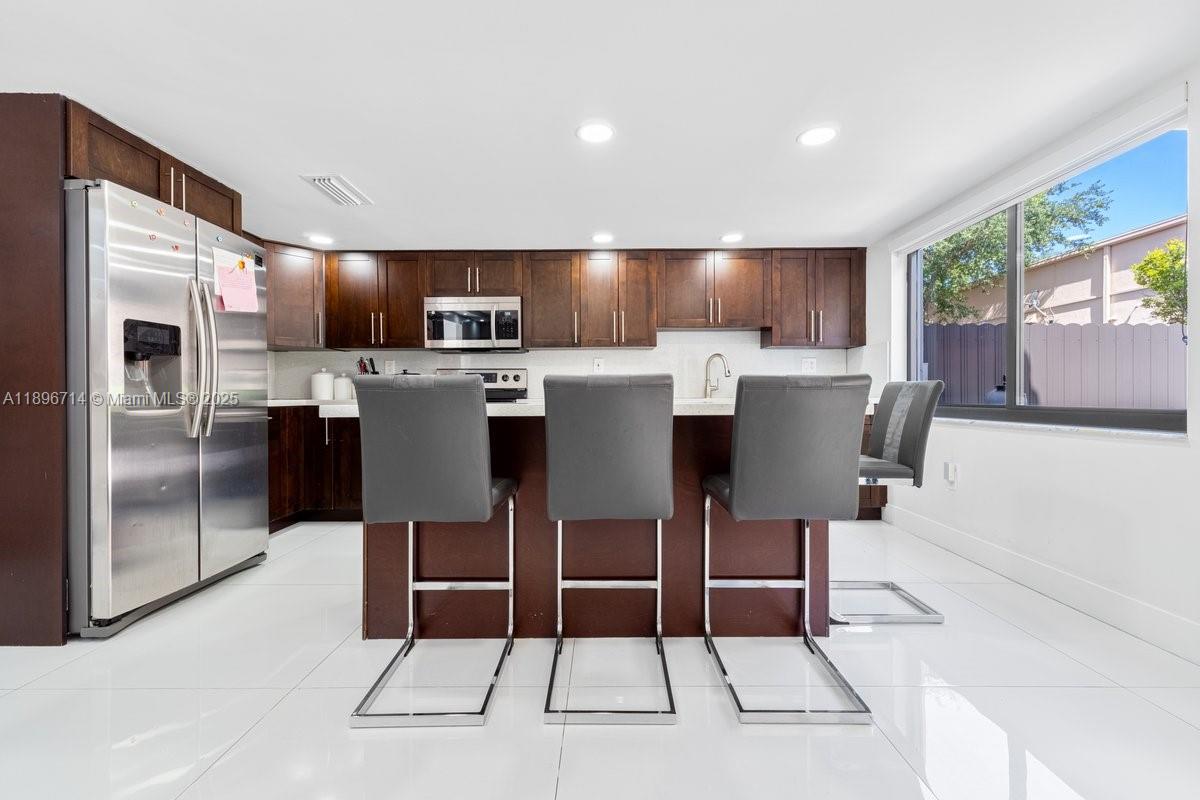 SUNNYVIEW SUB - Residential Lease