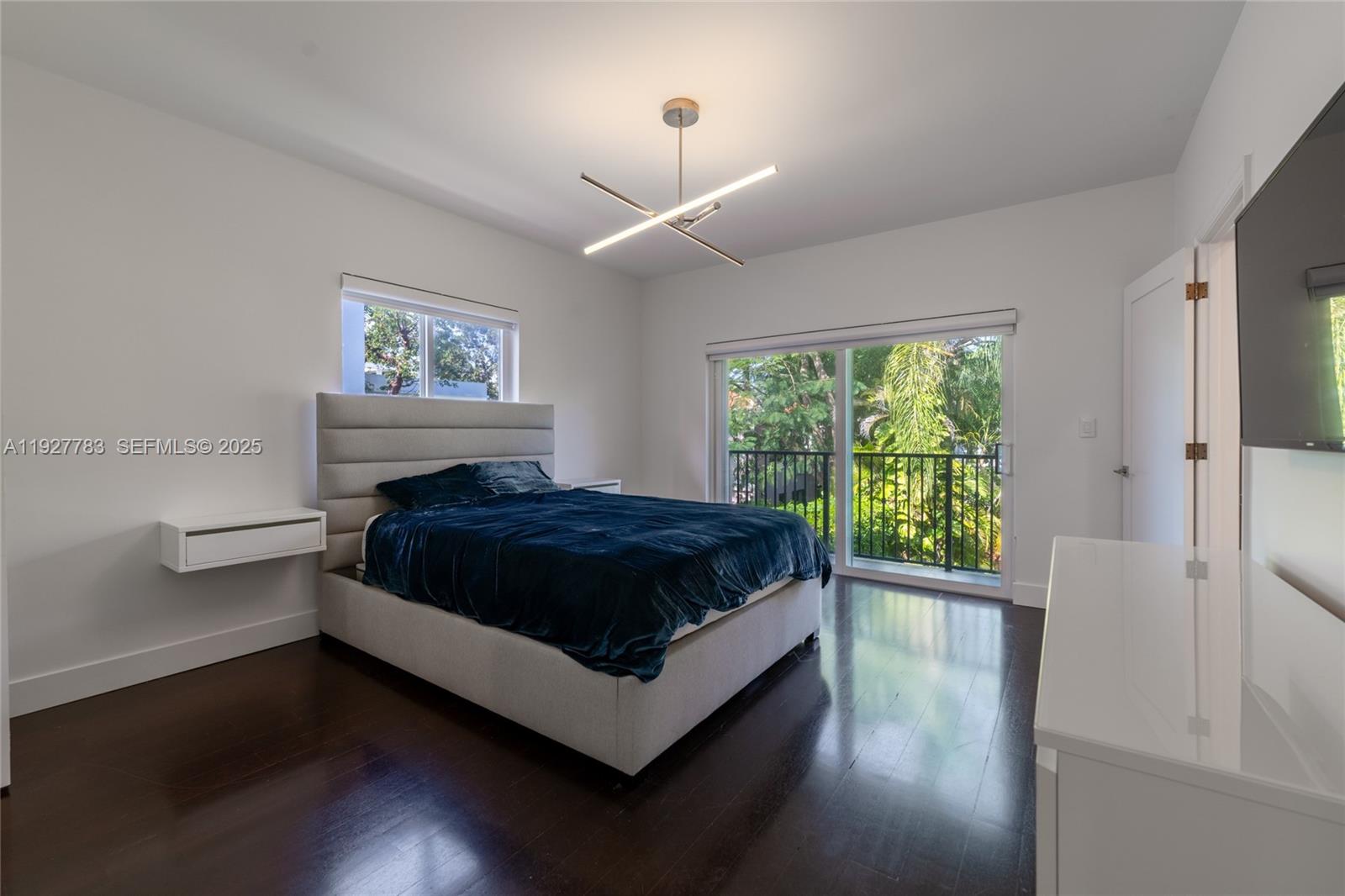 ORANGE POUNDS SUB OF PENT - Residential Lease