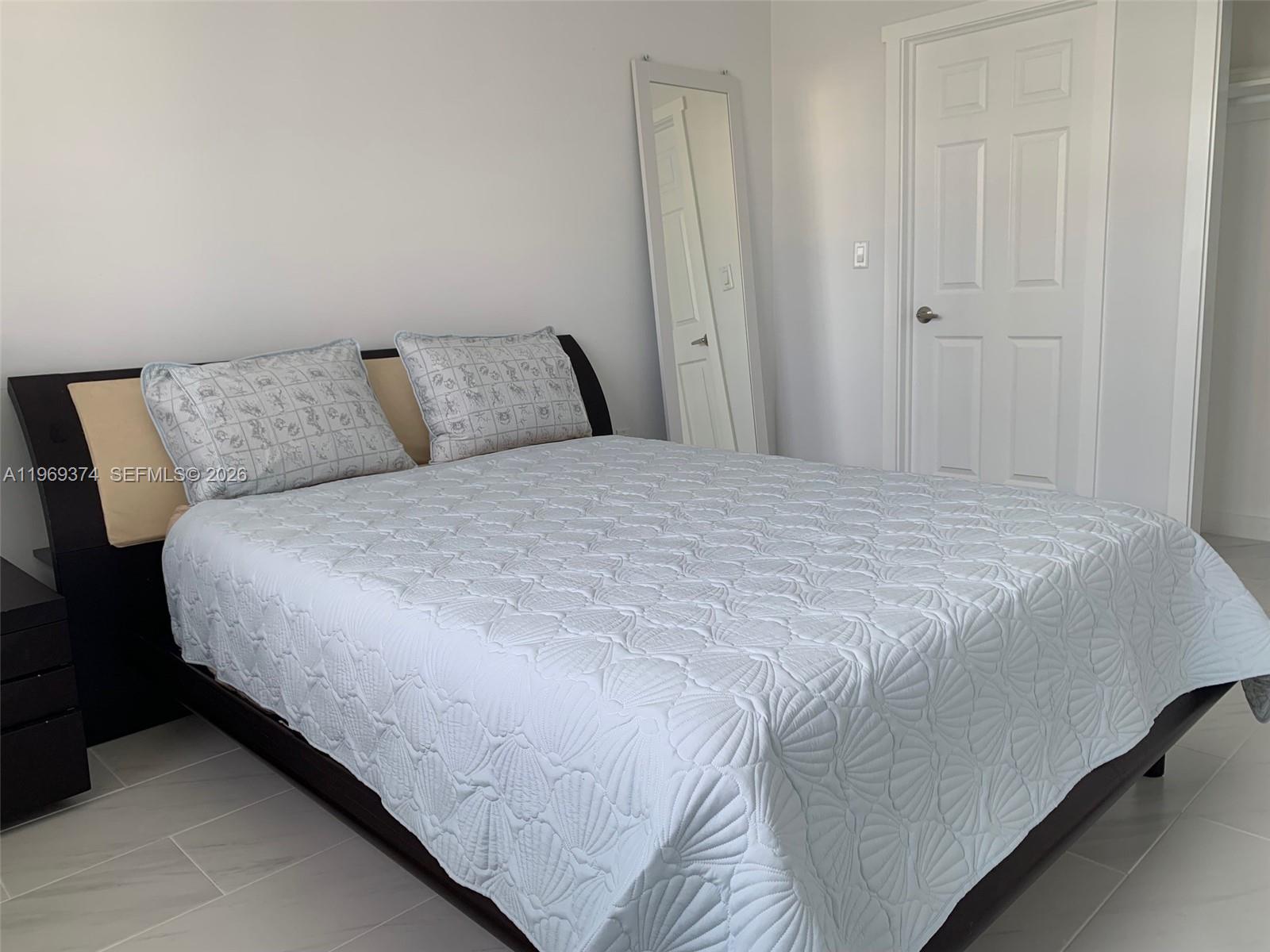 POINT EAST ONE CONDO-BLDG - Residential