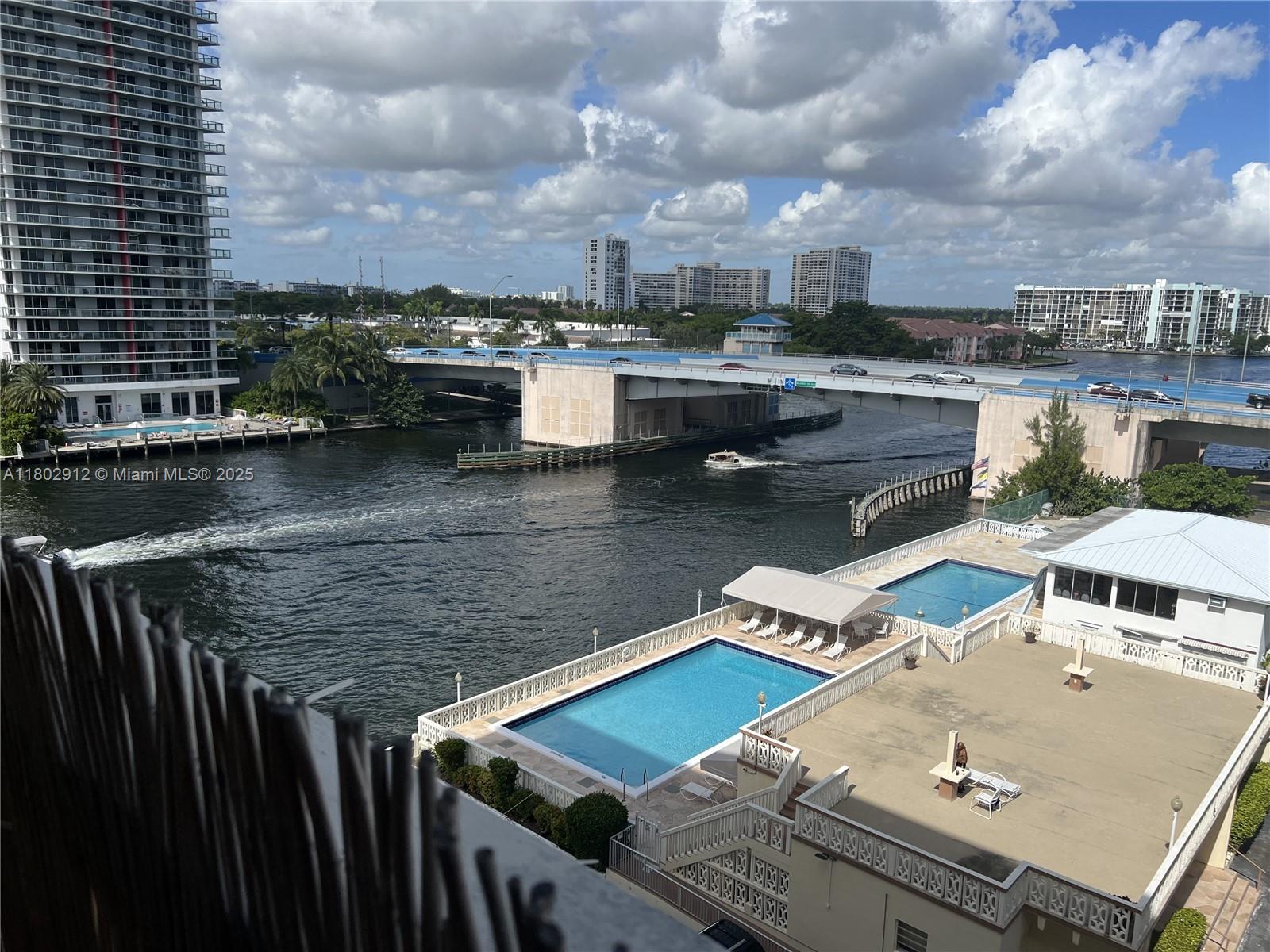 1817 S Ocean Dr 718, Hallandale Beach, Broward County, Florida - 1 Bedrooms  
2 Bathrooms - 