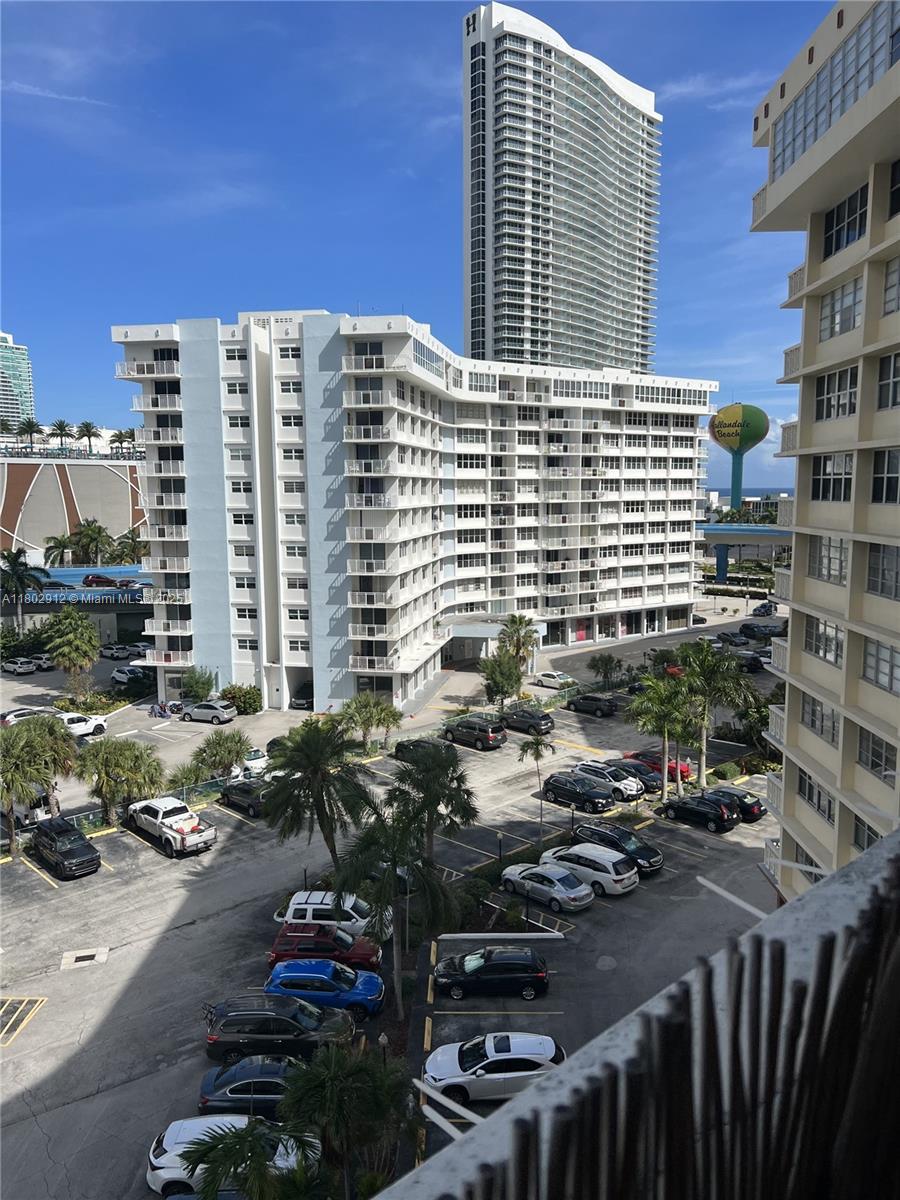 IMPERIAL TOWERS CONDO - Residential
