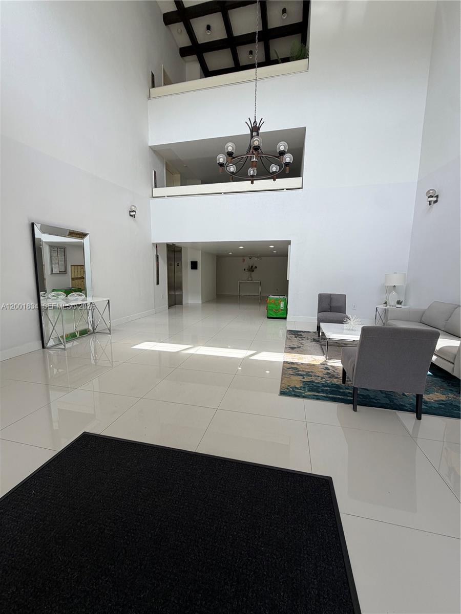 BUILDING SIX OF RACQUET C - Residential Lease