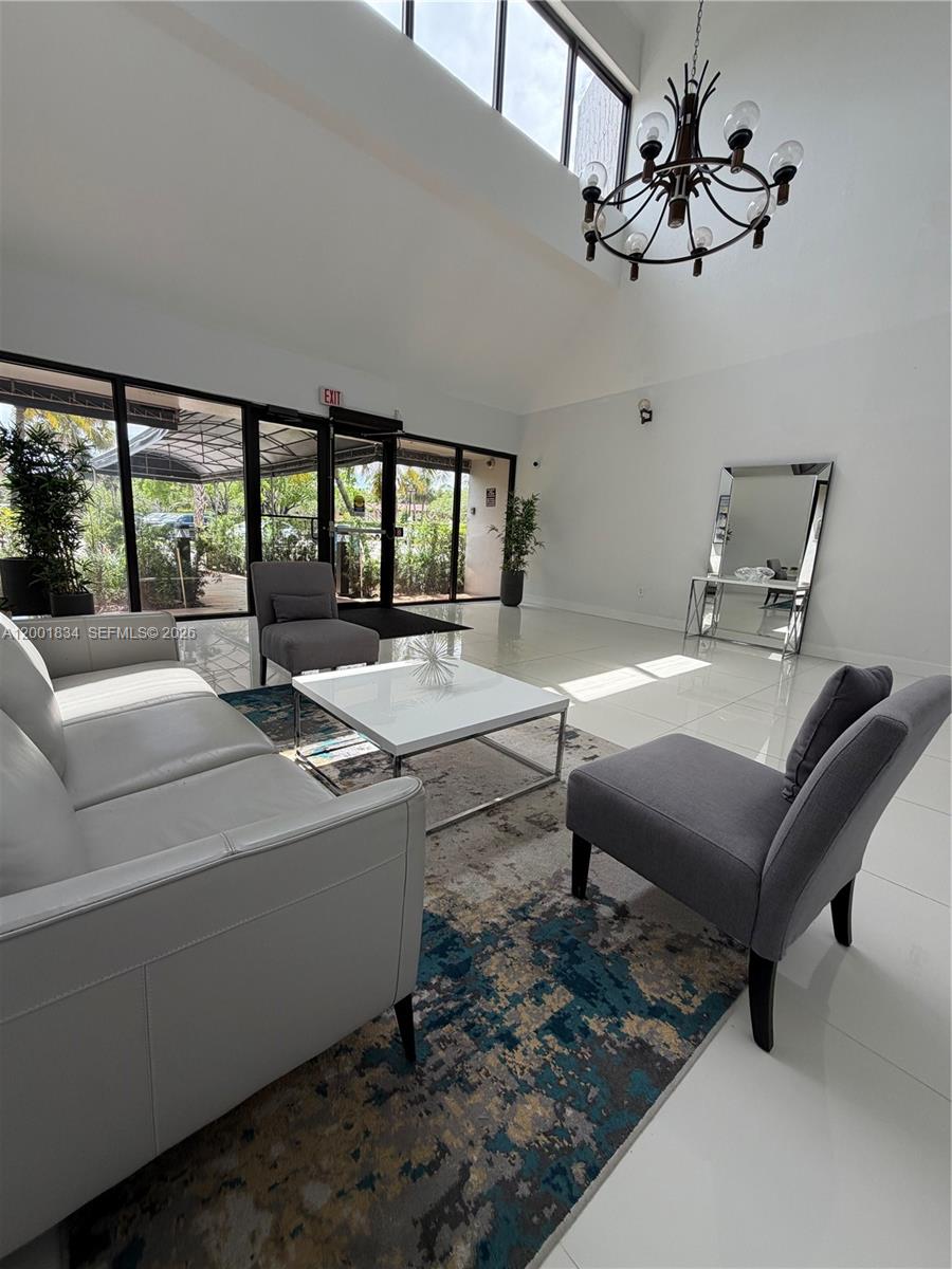 BUILDING SIX OF RACQUET C - Residential Lease