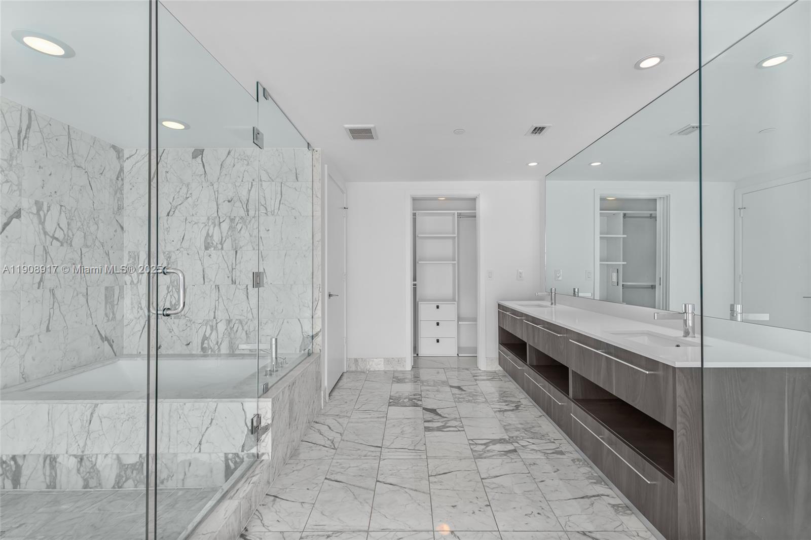 ONE PARAISO CONDO - Residential Lease