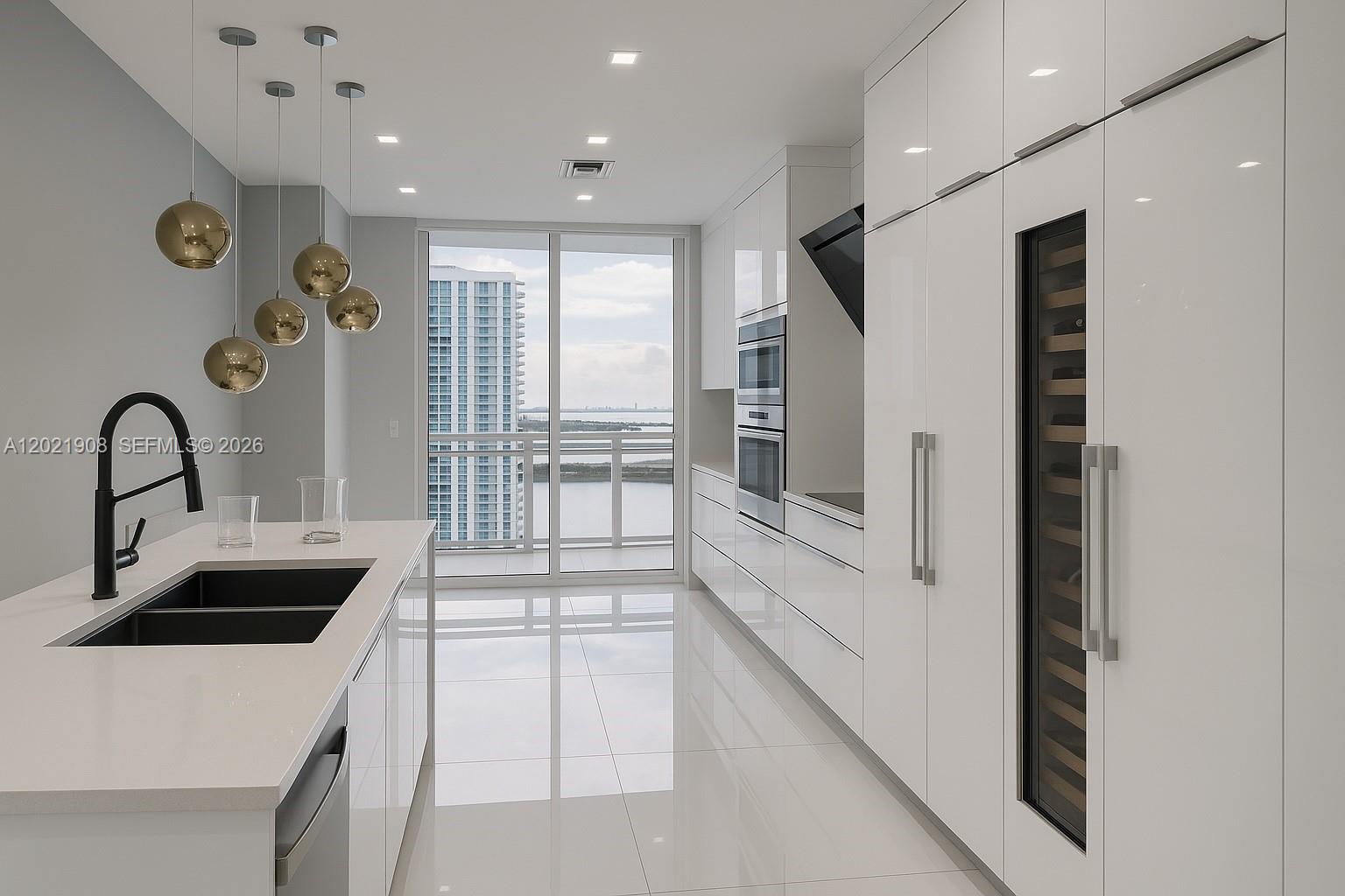 CARBONELL CONDO - Residential