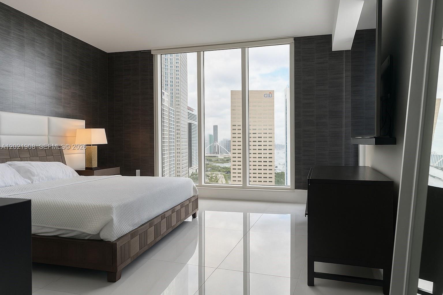 CARBONELL CONDO - Residential