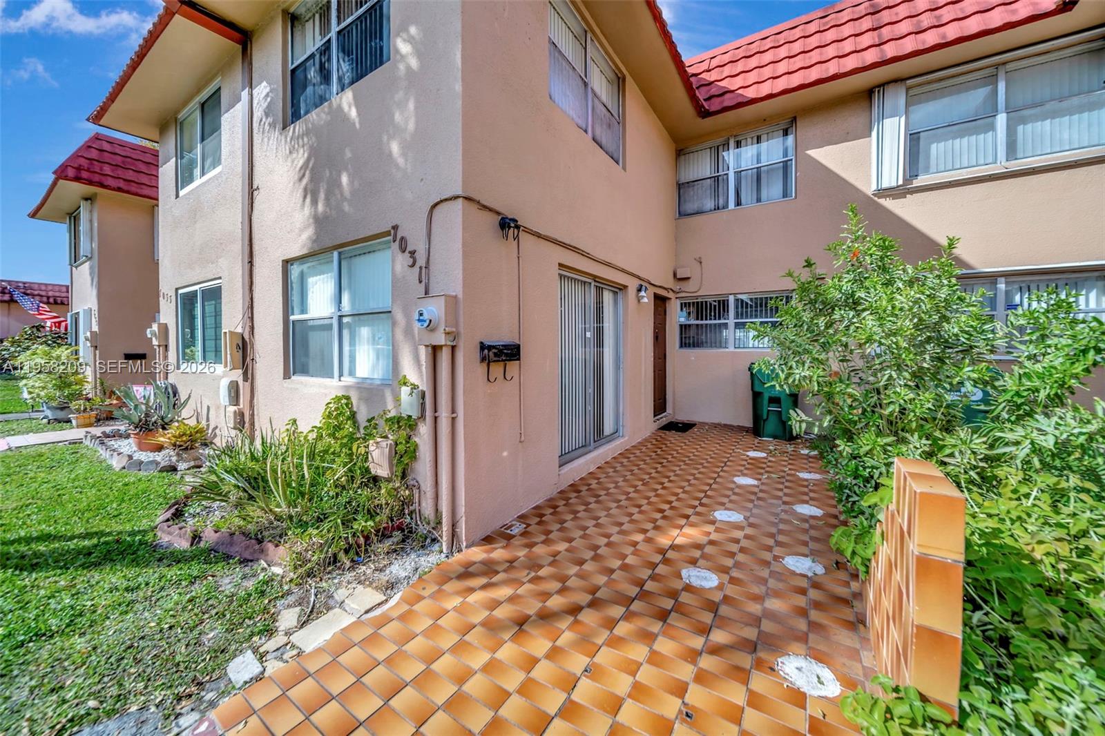 LUDLUM LAKE TOWNHOUSES SE - Residential Lease