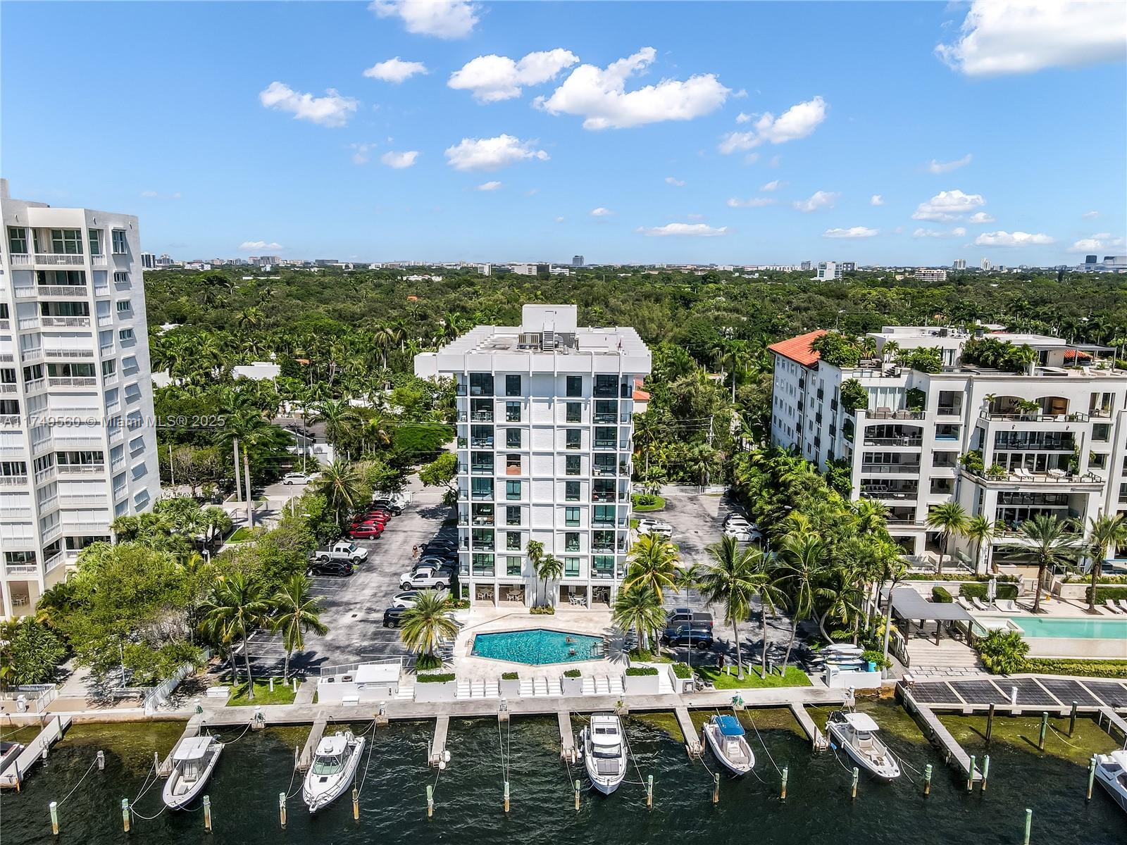 1600 SOUTH BAYSHORE LANE - Residential