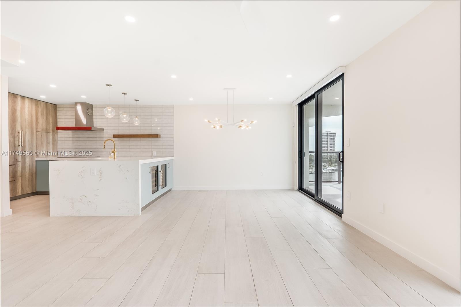 1600 SOUTH BAYSHORE LANE - Residential