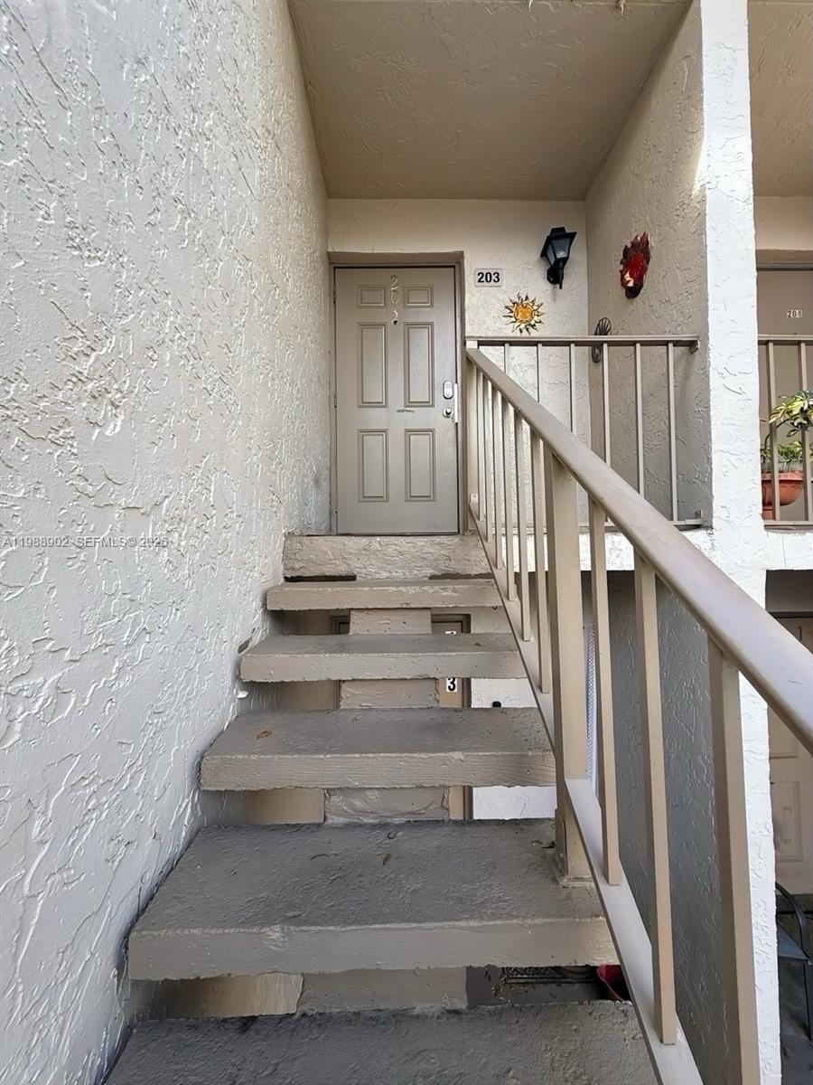 3 OF PALM SPRINGS 1 CONDO - Residential