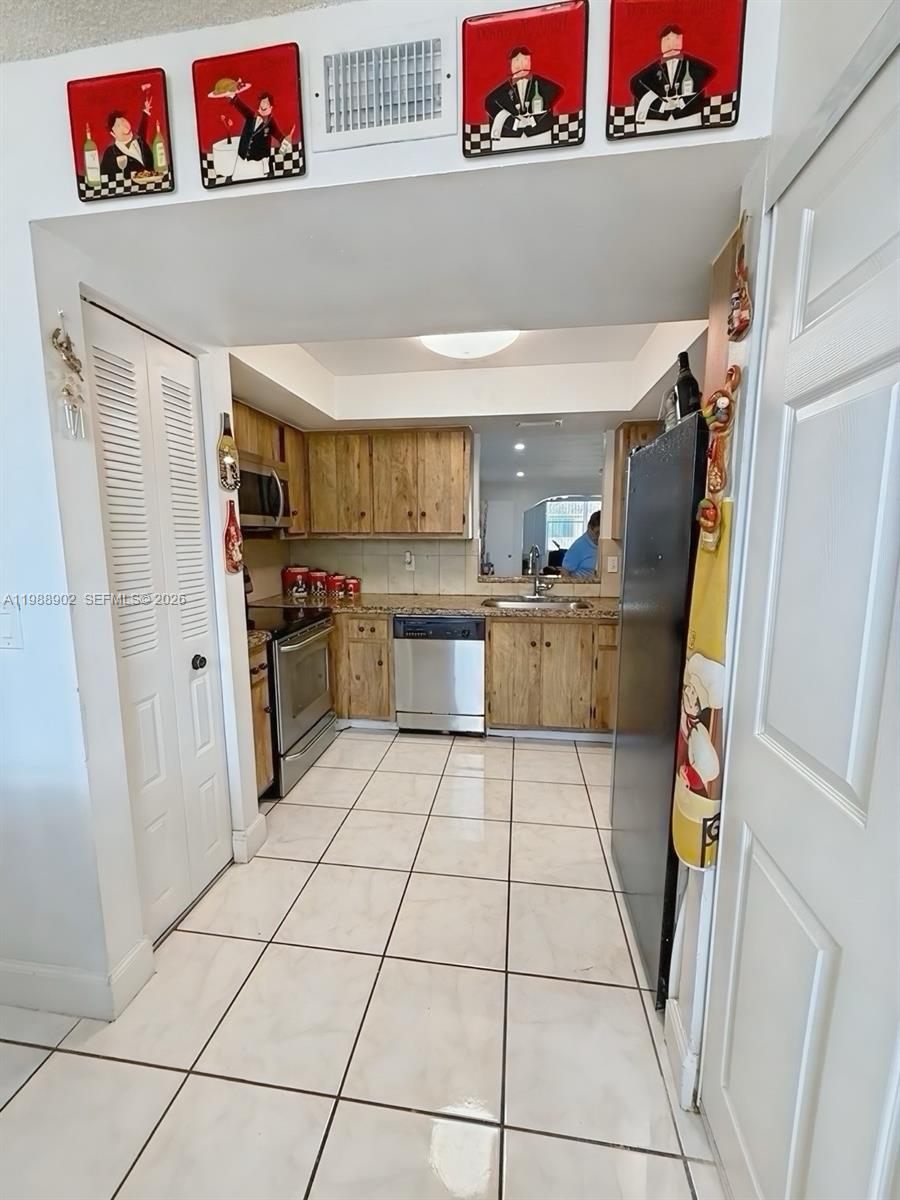 3 OF PALM SPRINGS 1 CONDO - Residential