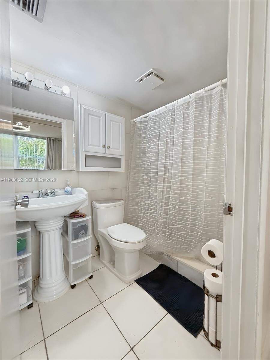 3 OF PALM SPRINGS 1 CONDO - Residential