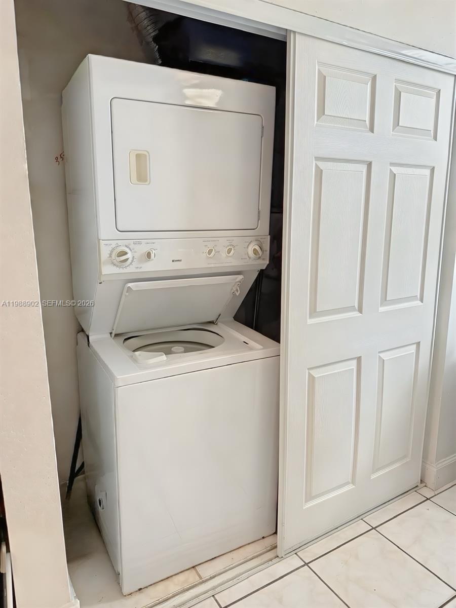 3 OF PALM SPRINGS 1 CONDO - Residential