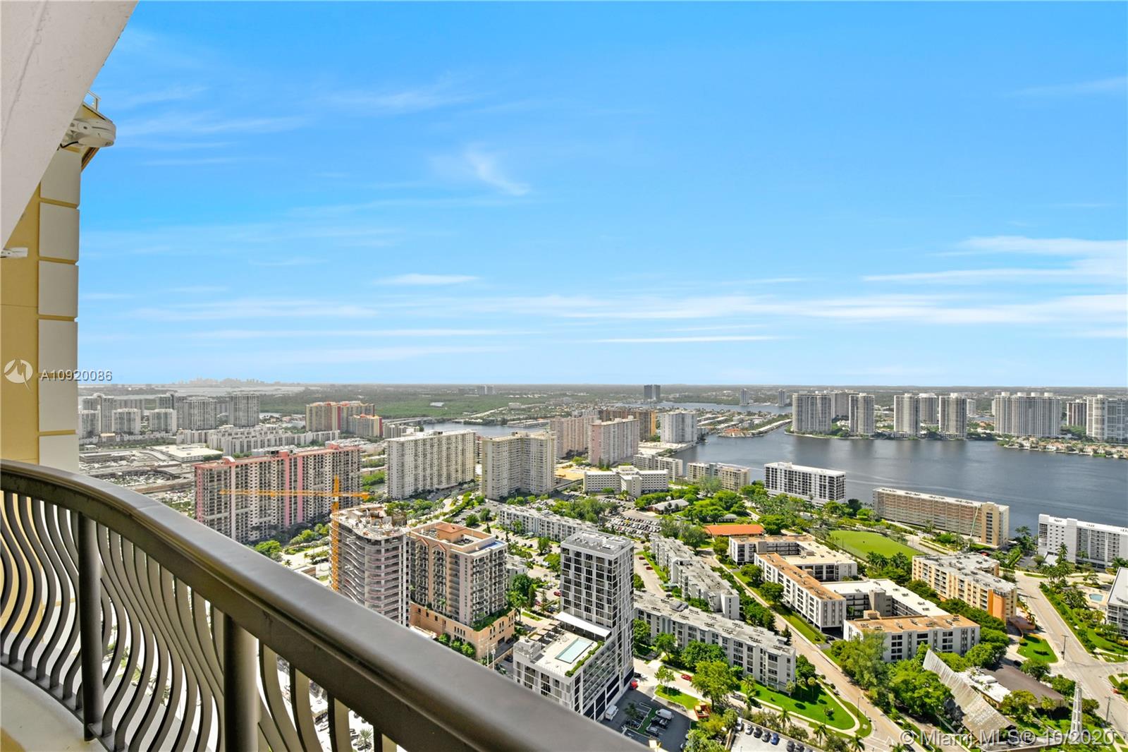 Acqualina Residences - Residential