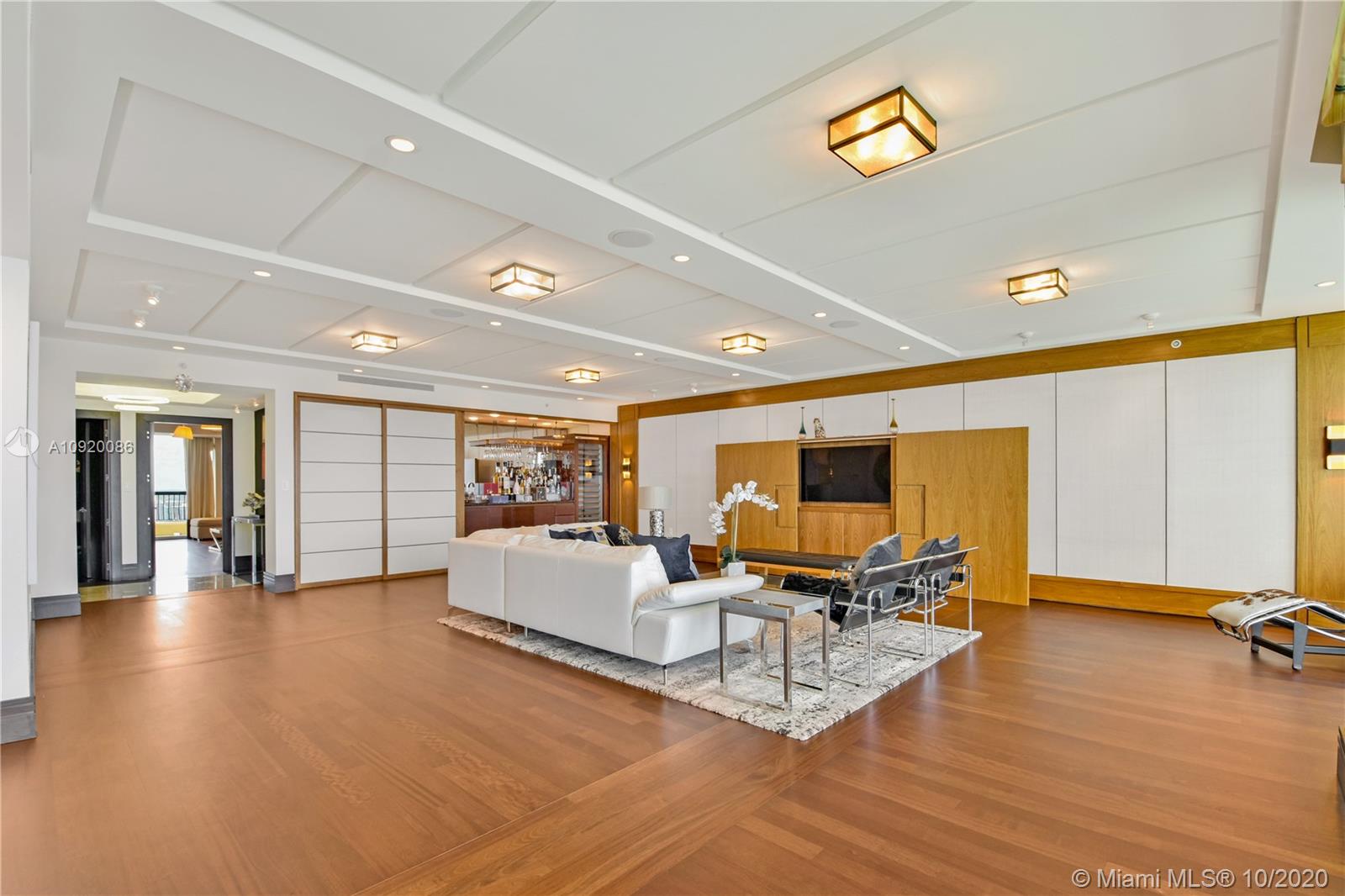 Acqualina Residences - Residential