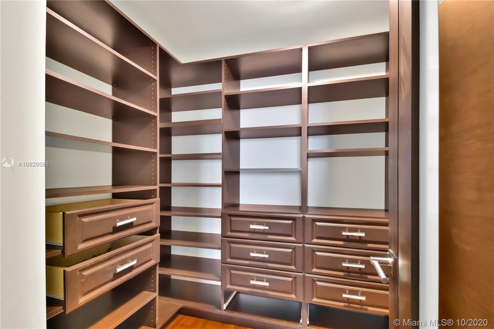 Acqualina Residences - Residential