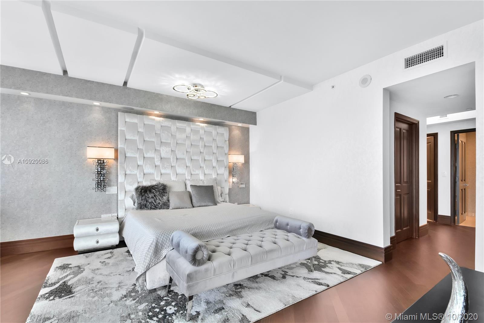 Acqualina Residences - Residential