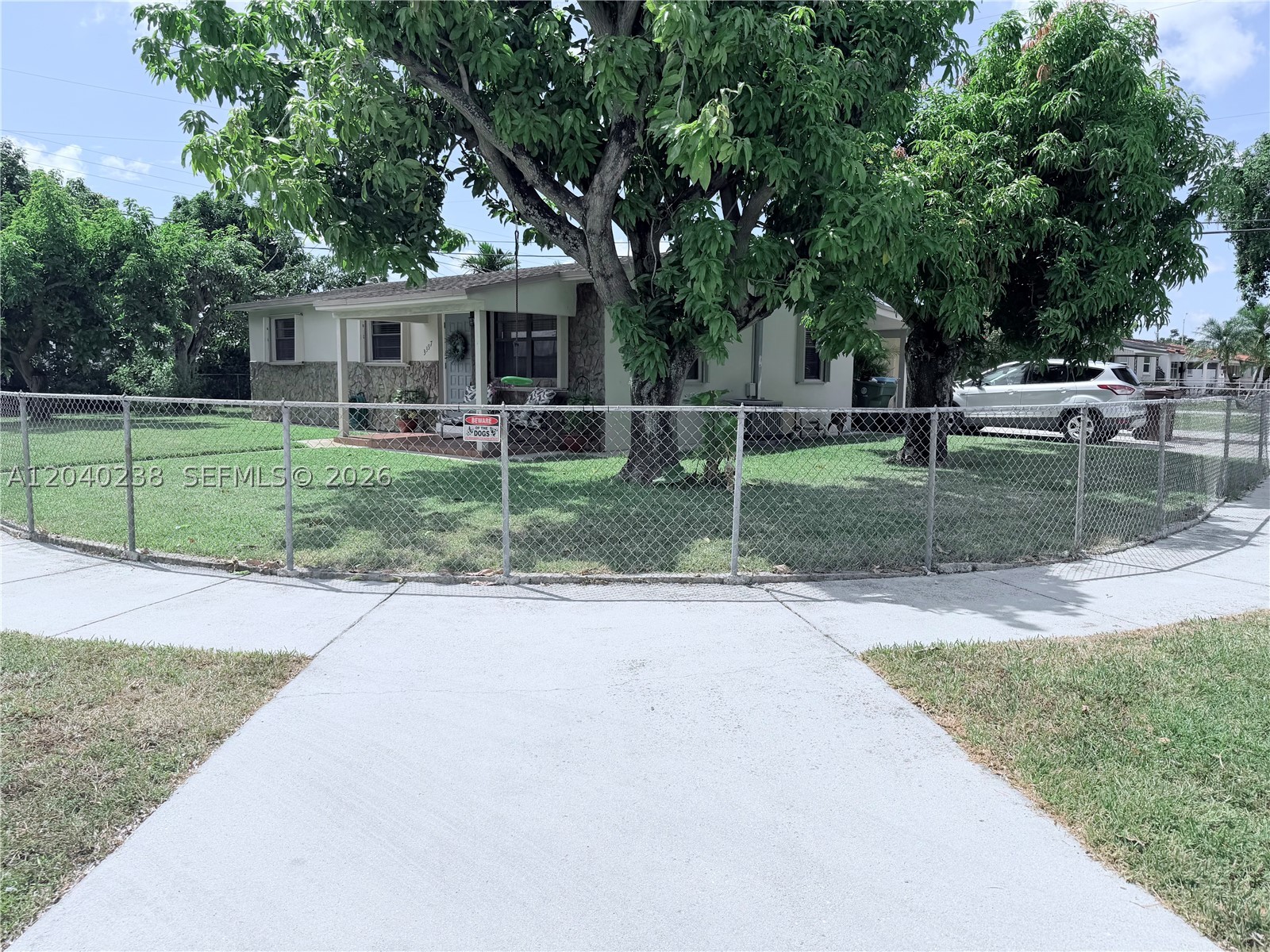 3397 W 14th Ct