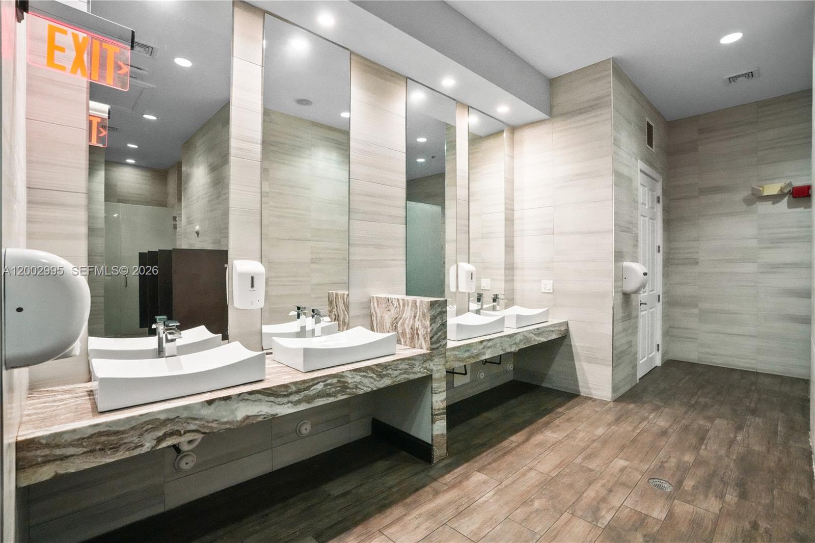 CUTLER CAY - Residential Lease