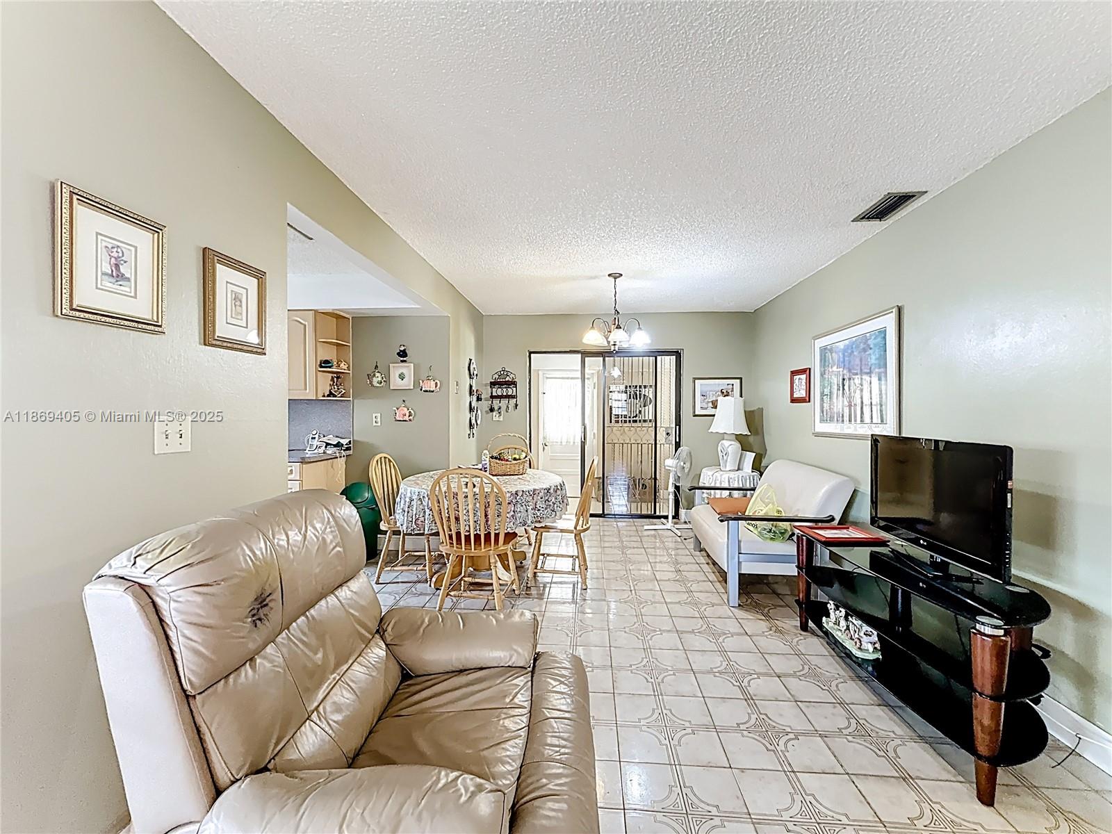 HIGHVIEW - Residential Income