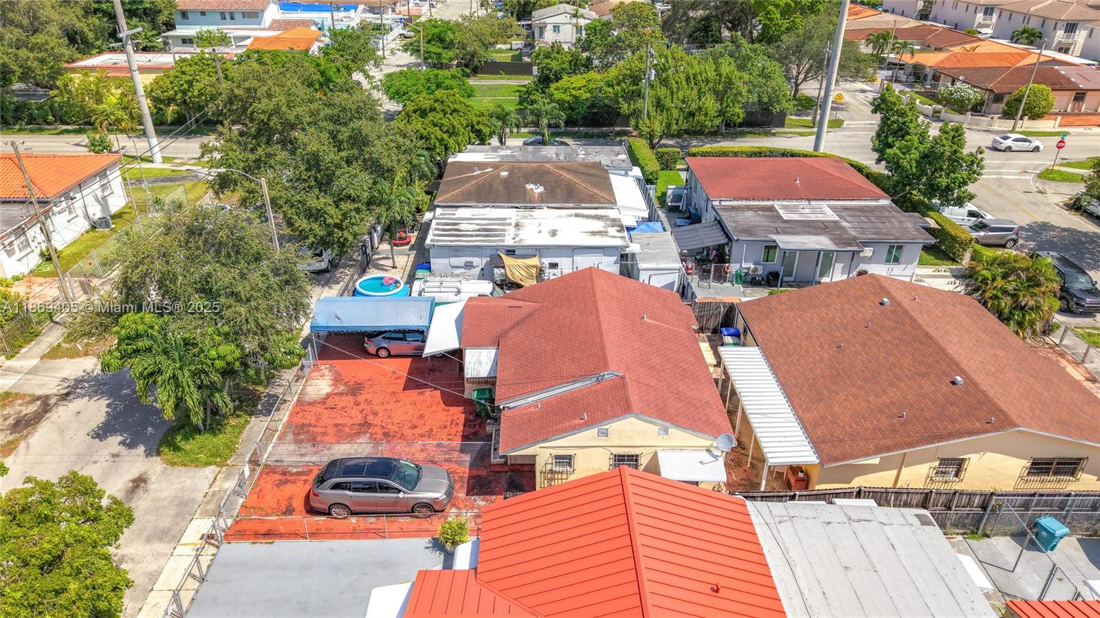 Here is the two for one deal you have been looking for. This property features two detached houses on the one lot. Ideal for next Gen family or an Investor. The address of the two properties is 1055 NW 32 Court & 1050 NW 32 Avenue, Miami.
1055 consist of 2 bedroom and 2 bathrooms. Along with an extra room that works as a family room or den. 1050 NW 32 Ave consist of large sunken living room. Nice kitchen and laundry room. Large family room and lots of storage. Plenty parking. Close to major roadways and commerce. The property is occupied, and showings need proper notice. Close to the new stadium and Miami Int'L Airport. This is a great investment.